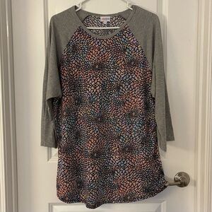 LulaRoe Unisex 3XL Patterned Raglan Sleeve Top